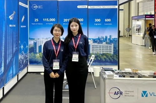 AFR and Vlink Showcased TFLN Modulator and Fiber Array Units at APE 2025